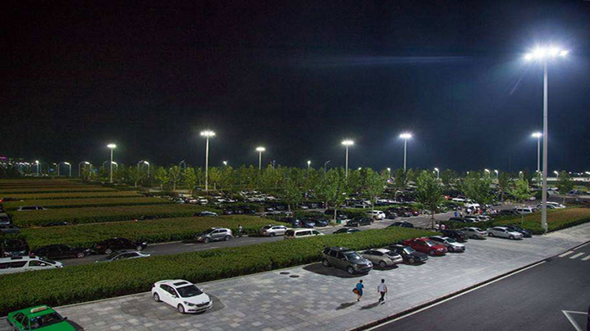 How to use parking lot lighting fixtures to save your costs? |LEDRHYTHM